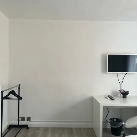 No6 Overnight Stays Free Onsite Parking Hindlip Exterior foto