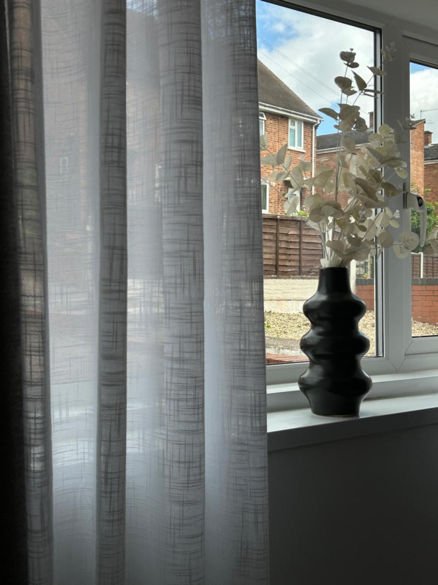 No6 Overnight Free Onsite Parking Homestay Hindlip