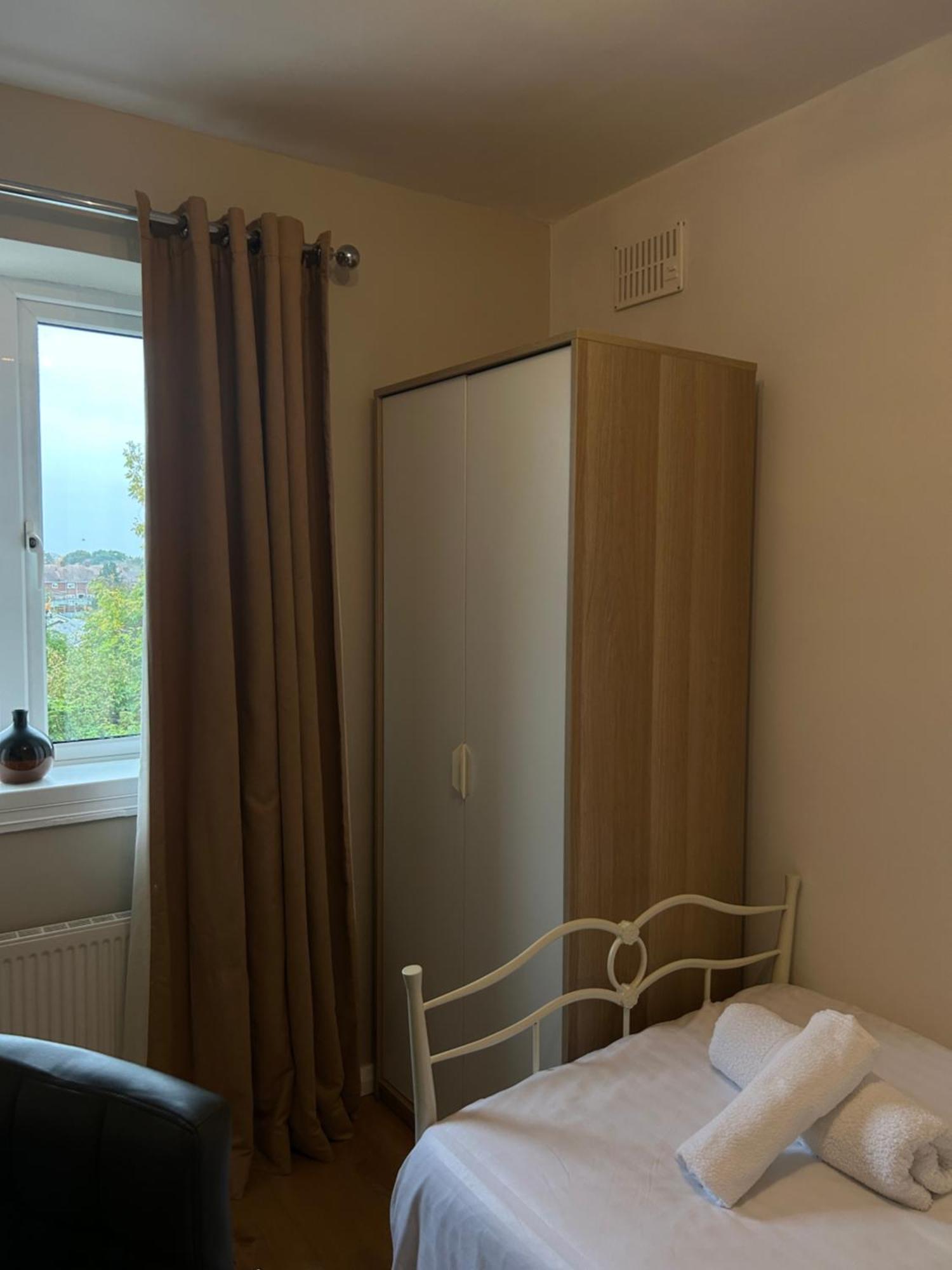 No6 Overnight Free Onsite Parking * Hindlip